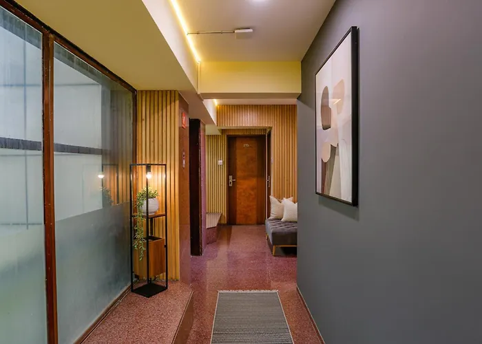 Via Jayshree Hotel Mumbai